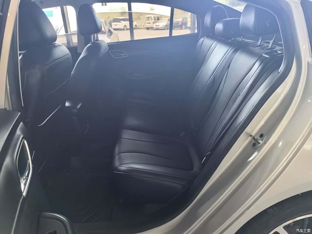 Roewe i5, 2020 17