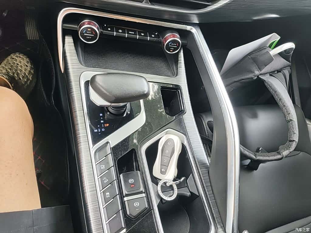 Geely Xingyue, 2020 14