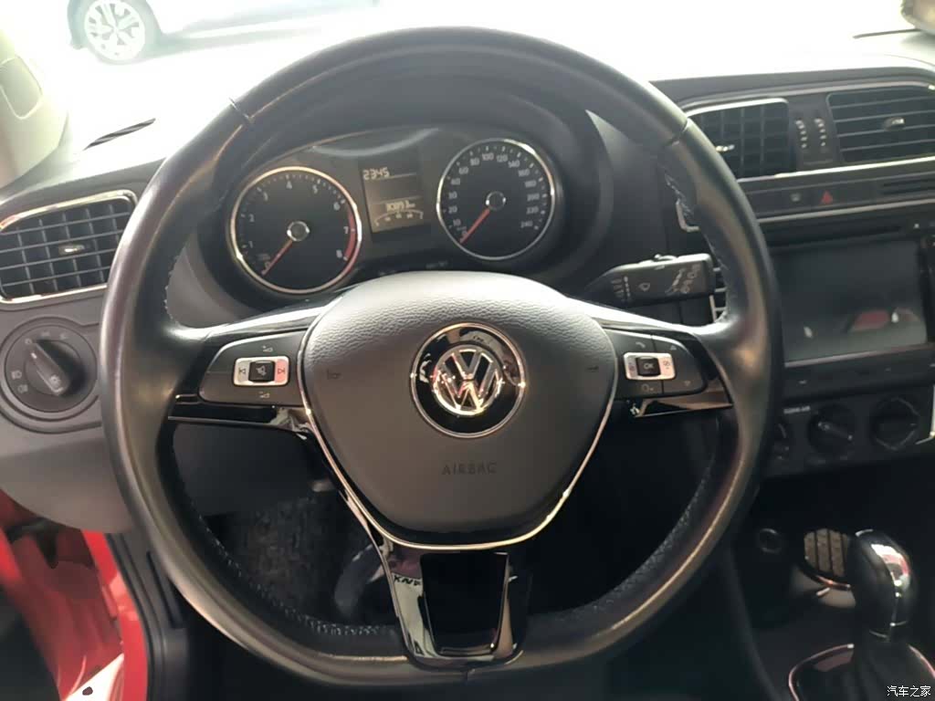 Volkswagen Polo, 2016 11