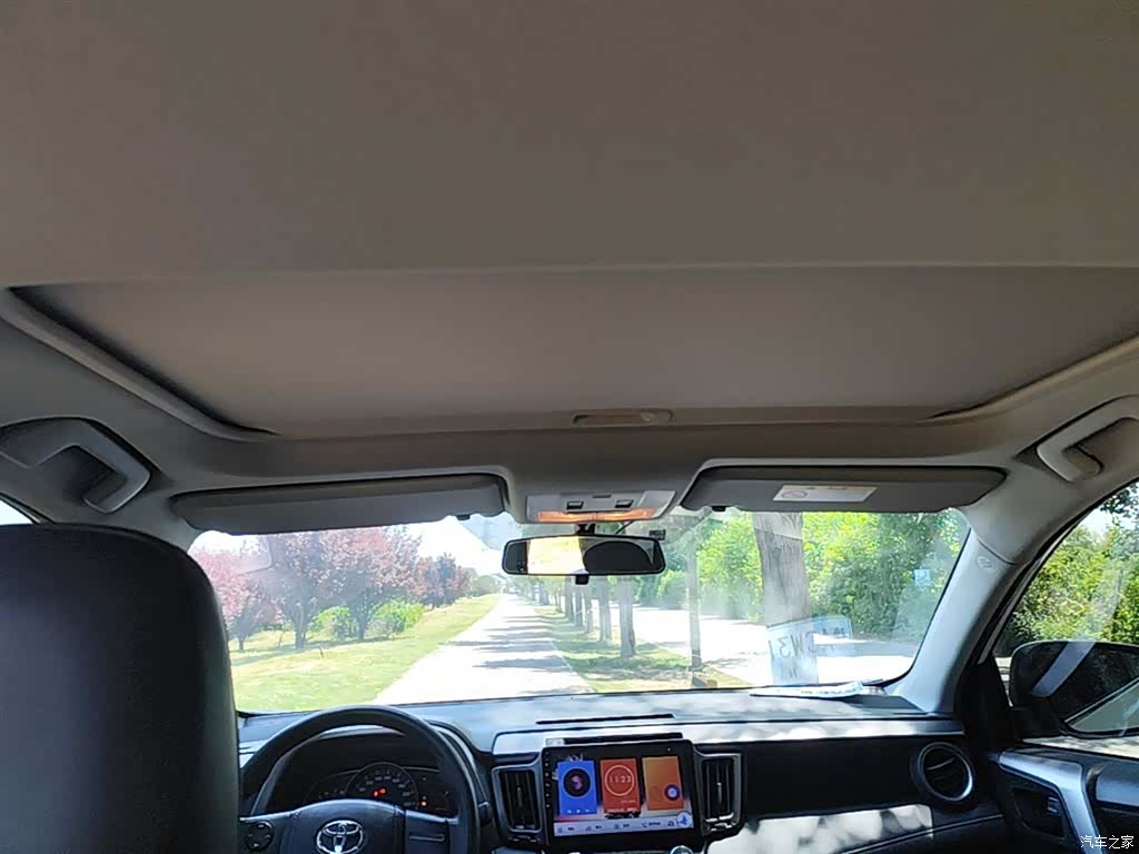 Toyota RAV4, 2019 18