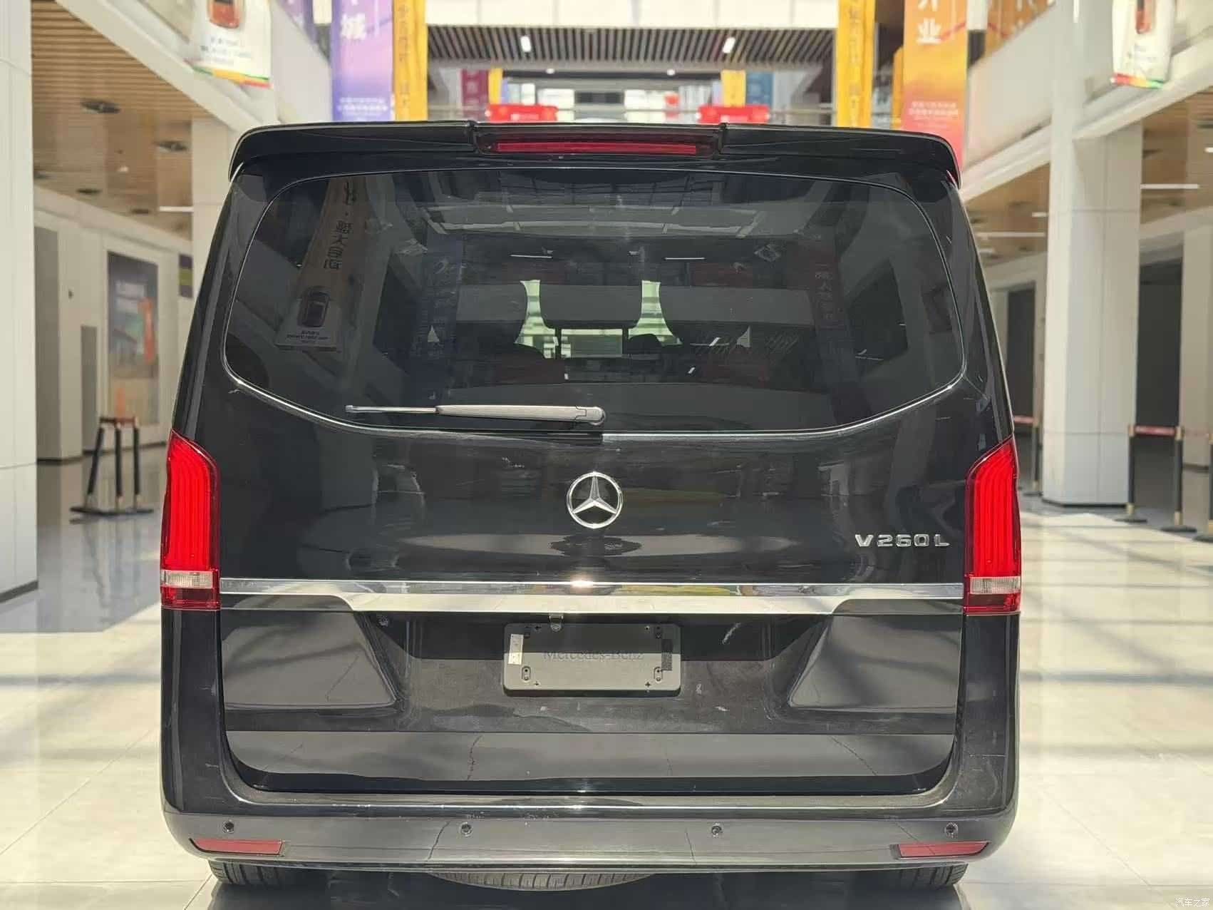 Mercedes-Benz 7, 2019 6