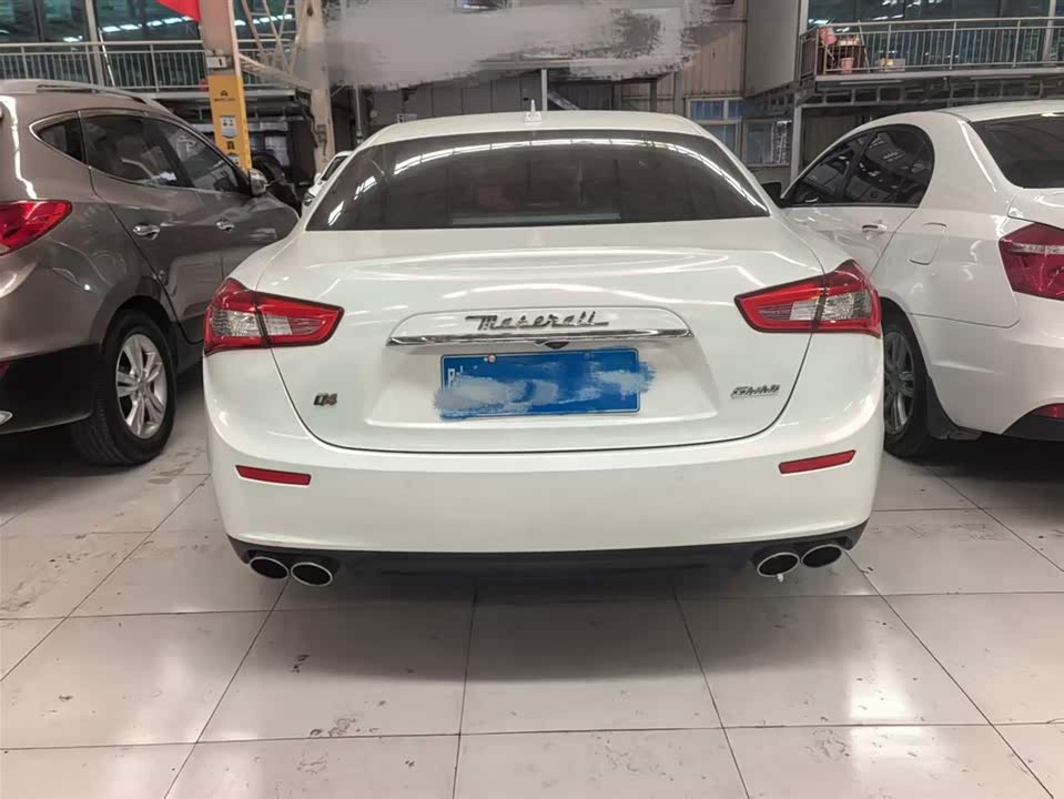 Maserati Ghibli Maserati Ghibli