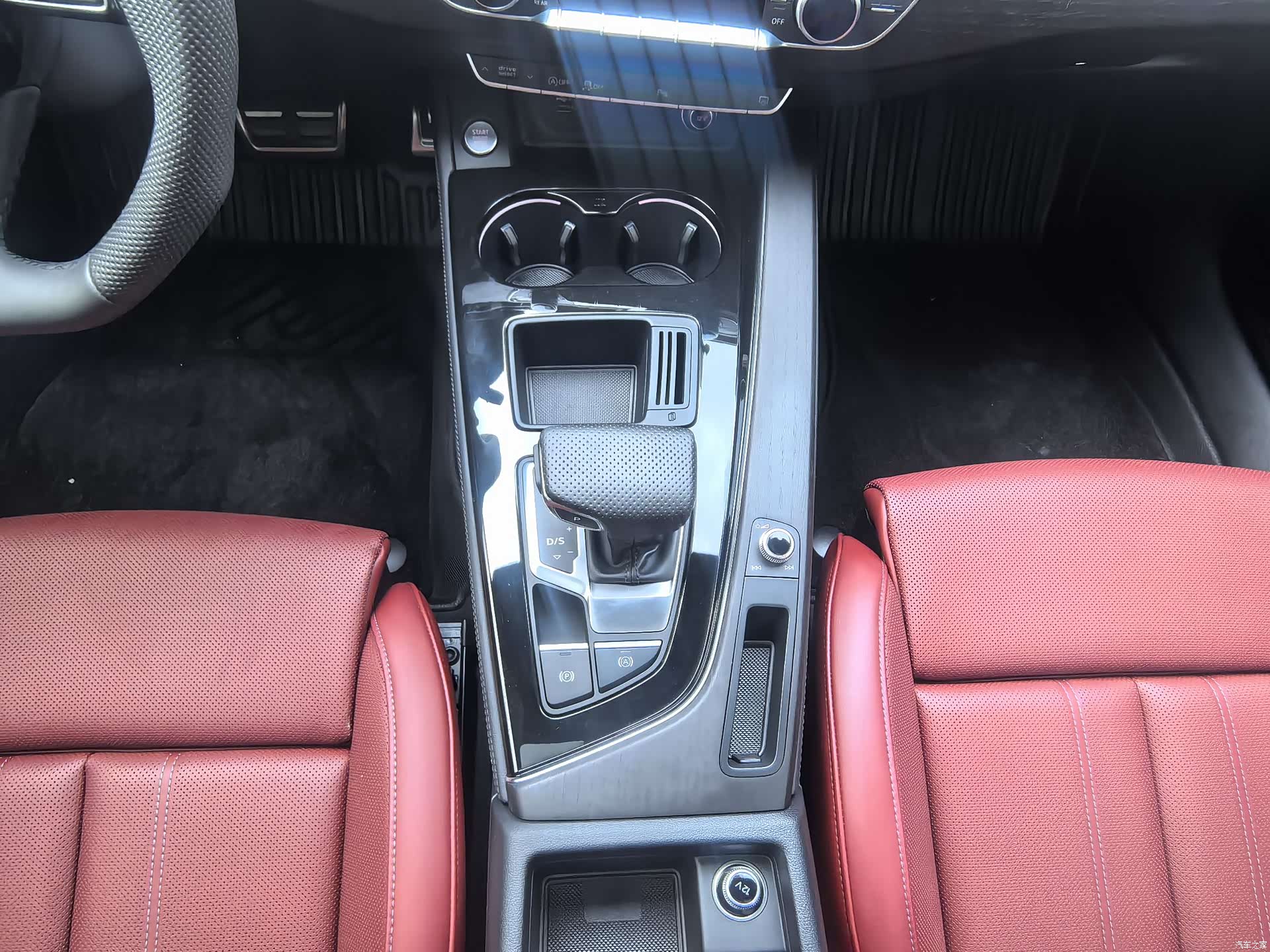 Audi A4L, 2024 14