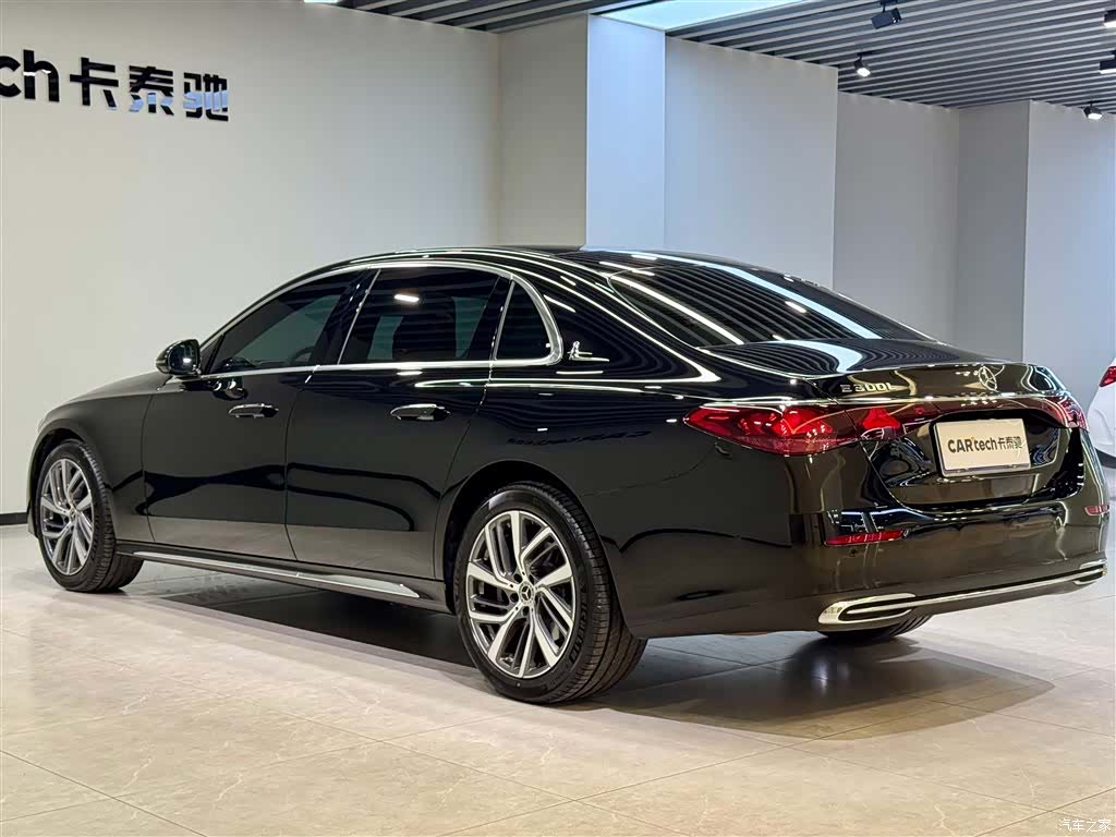 Mercedes-Benz E-Class, 2025 6