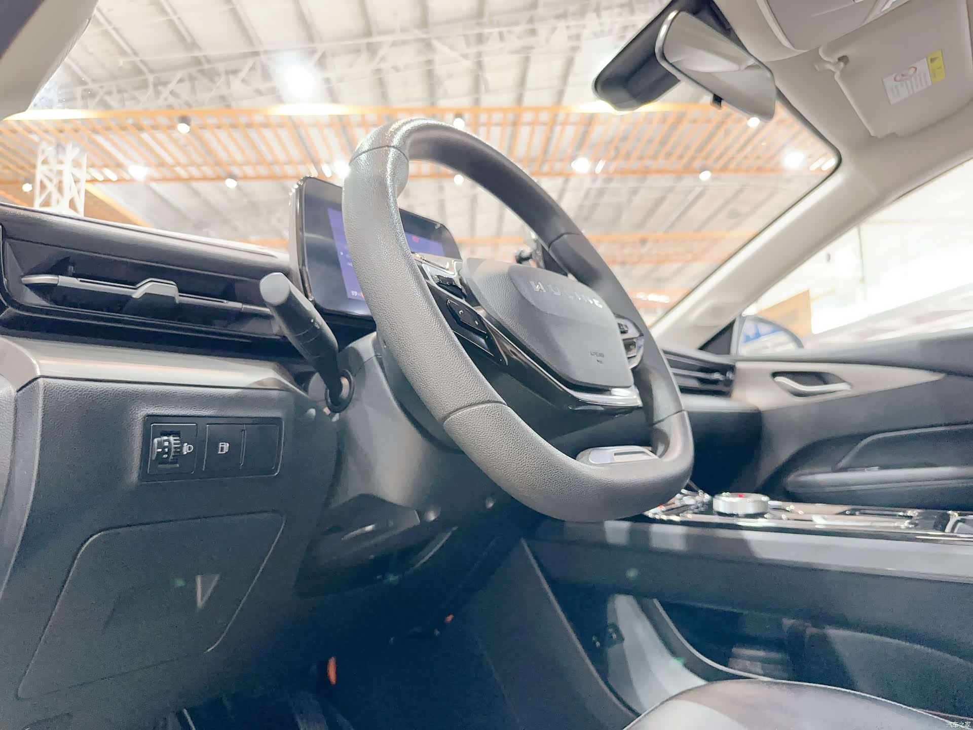 Wuling Starlight, 2024 15