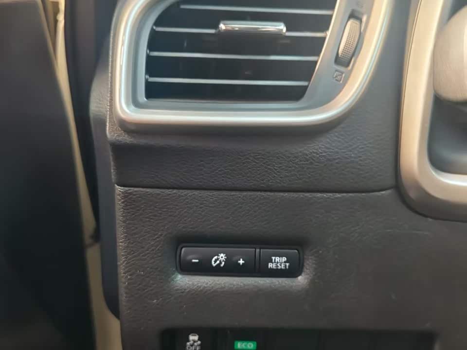 Nissan Loulan Nissan Loulan