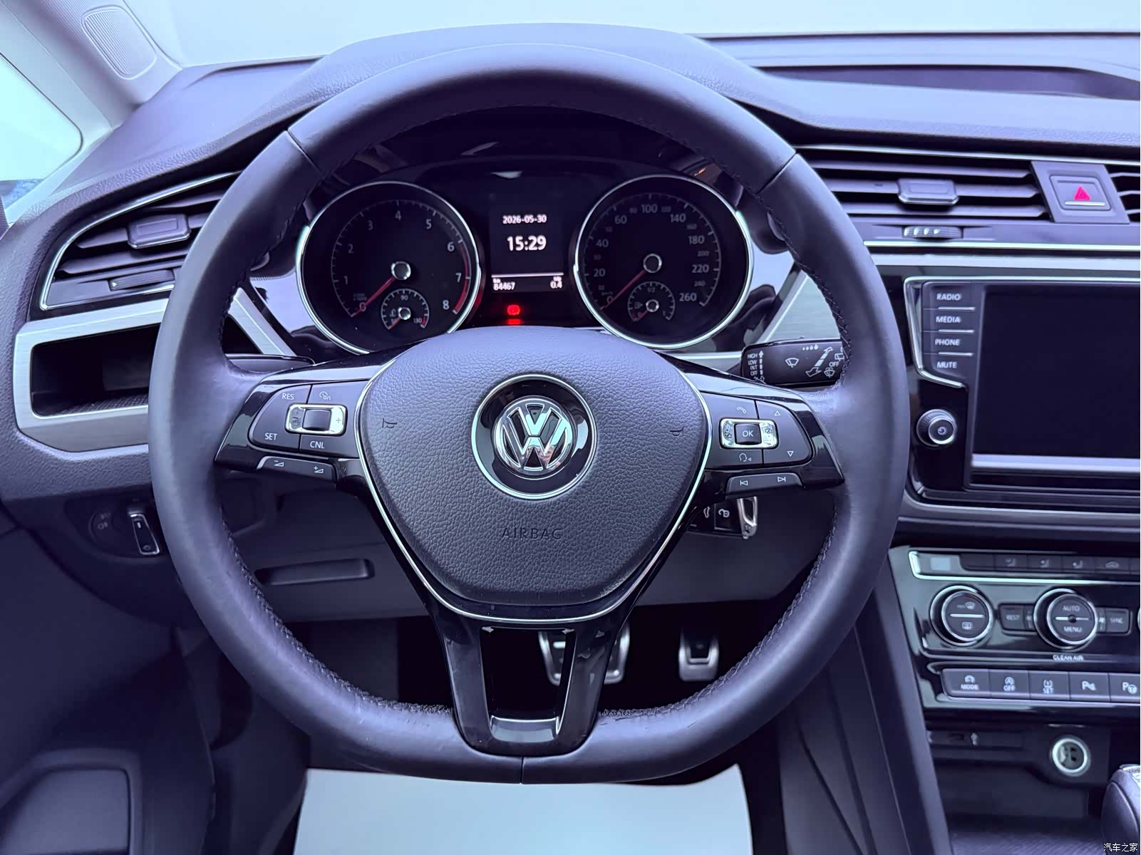 Volkswagen L, 2017 15