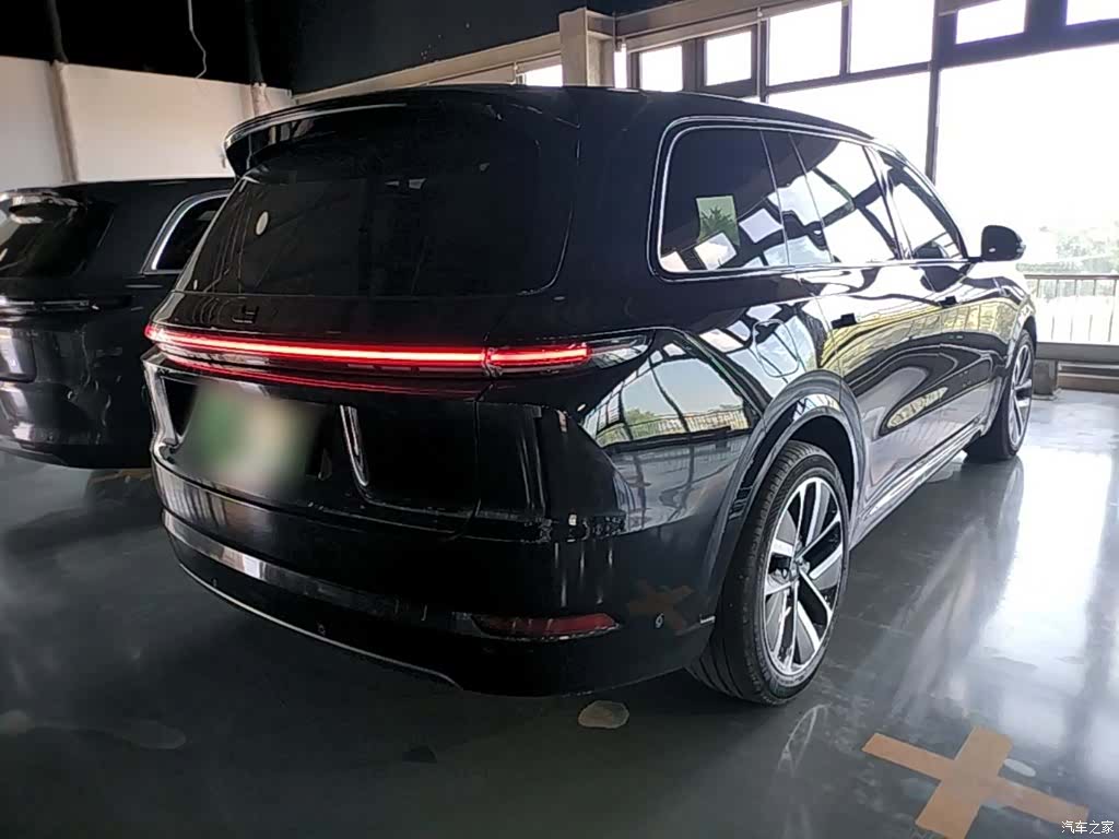 Li Auto L9, 2023 7