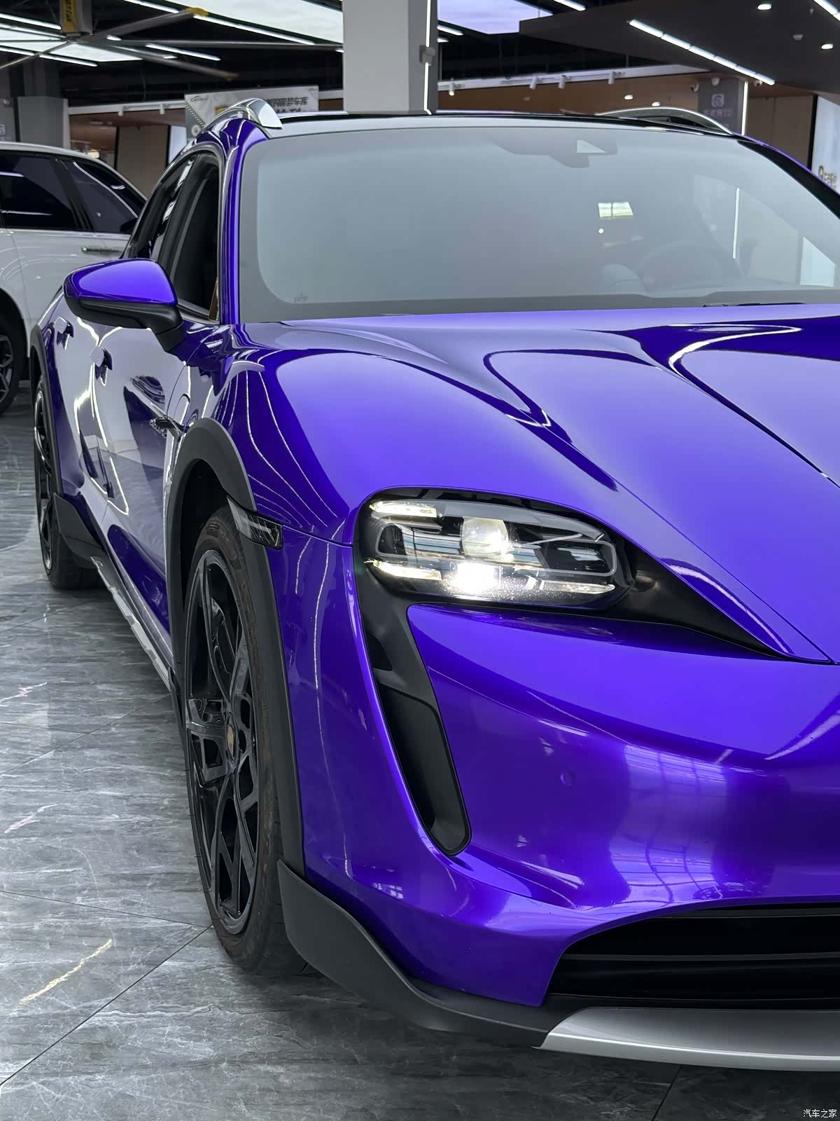 Porsche Taycan, 2023 9