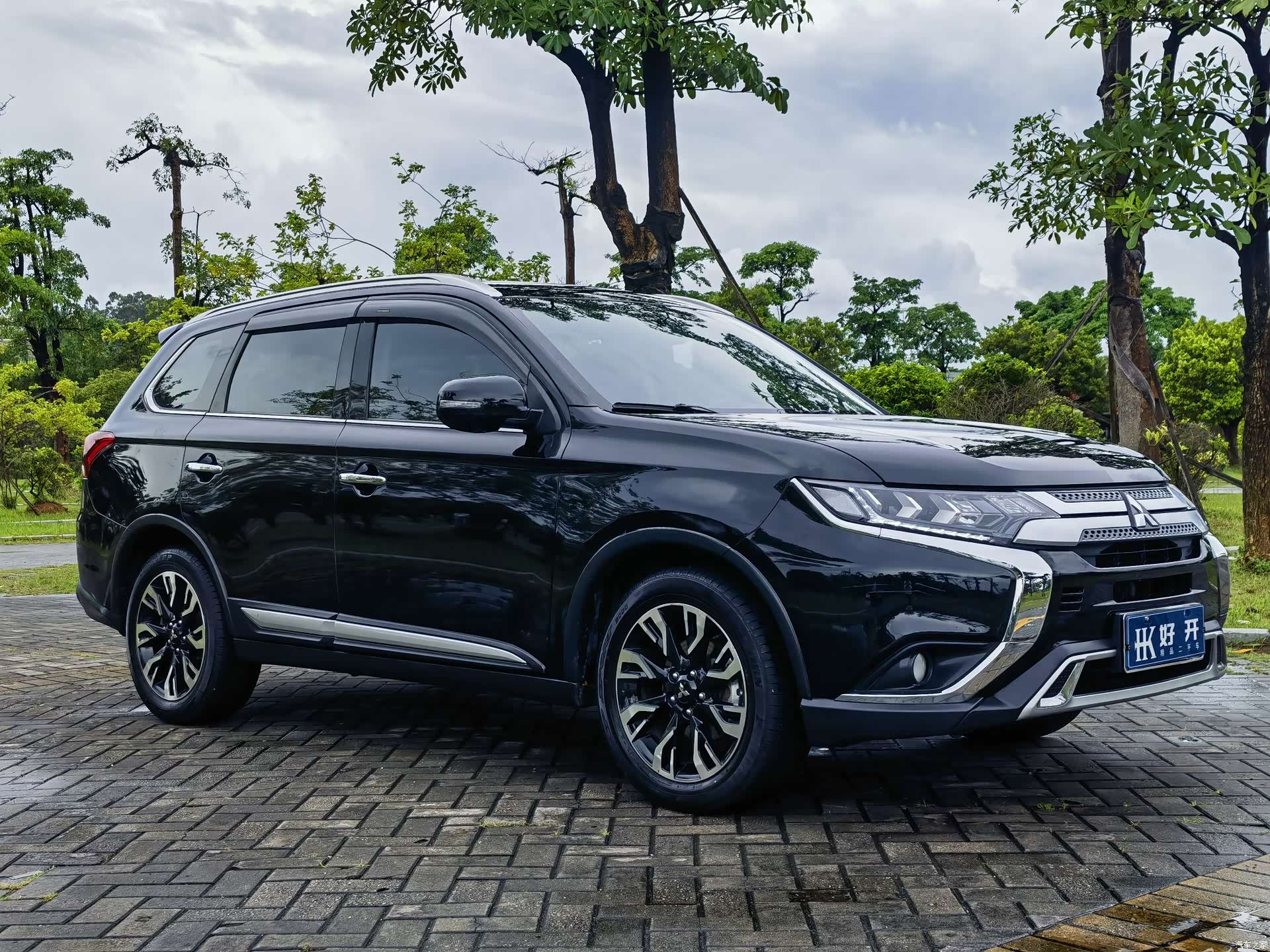 Mitsubishi Outlander, 2020 3