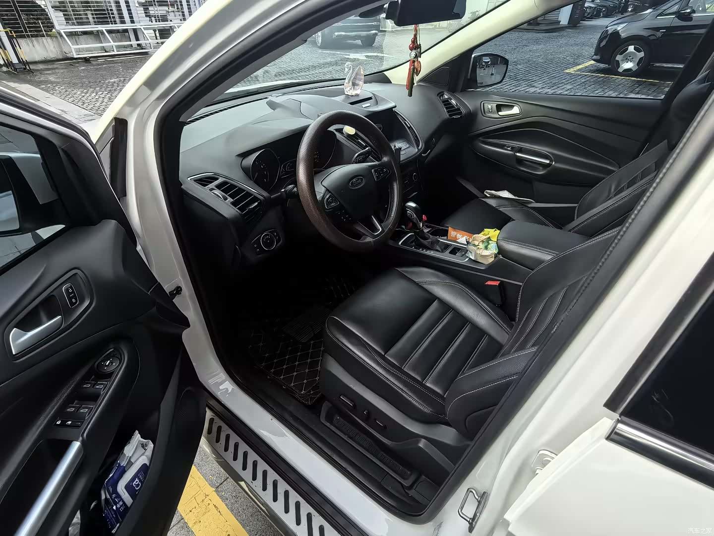 Ford Kuga, 2017 6