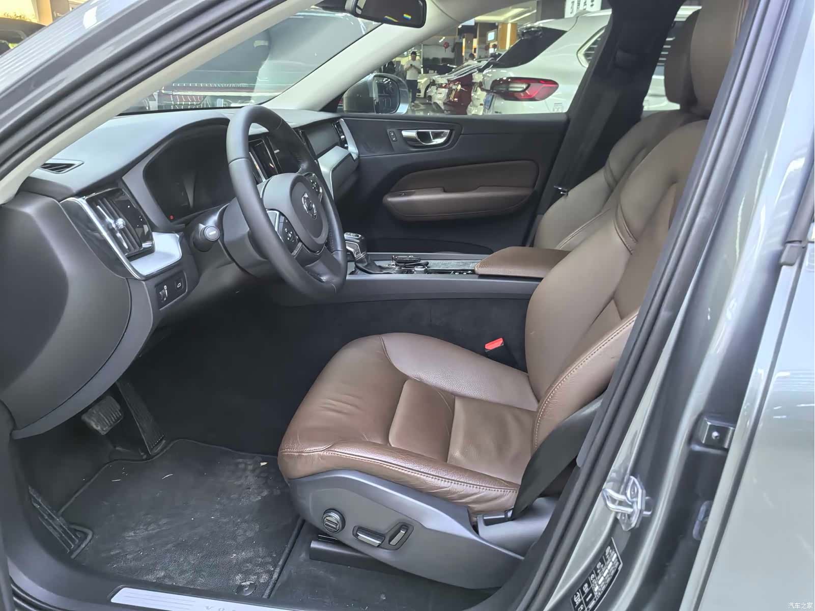 Volvo XC60, 2019 3