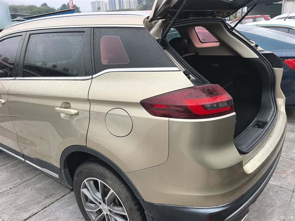 Geely Boyue, 2018 все фото