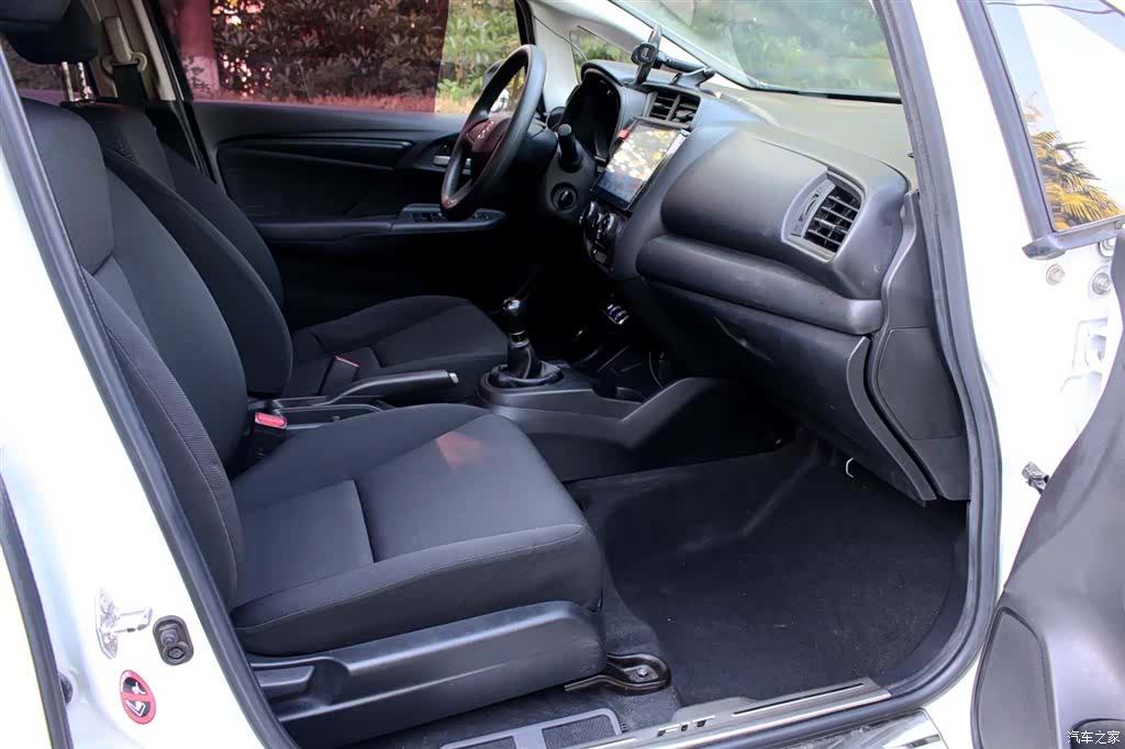 Honda Fit, 2016 10