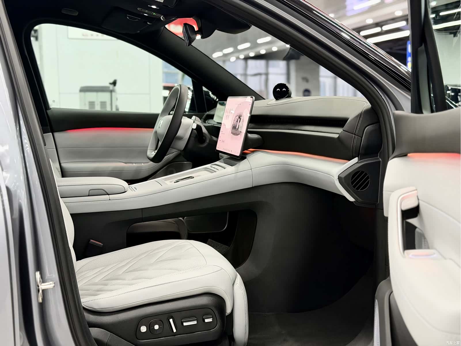 NIO ES6, 2025 9