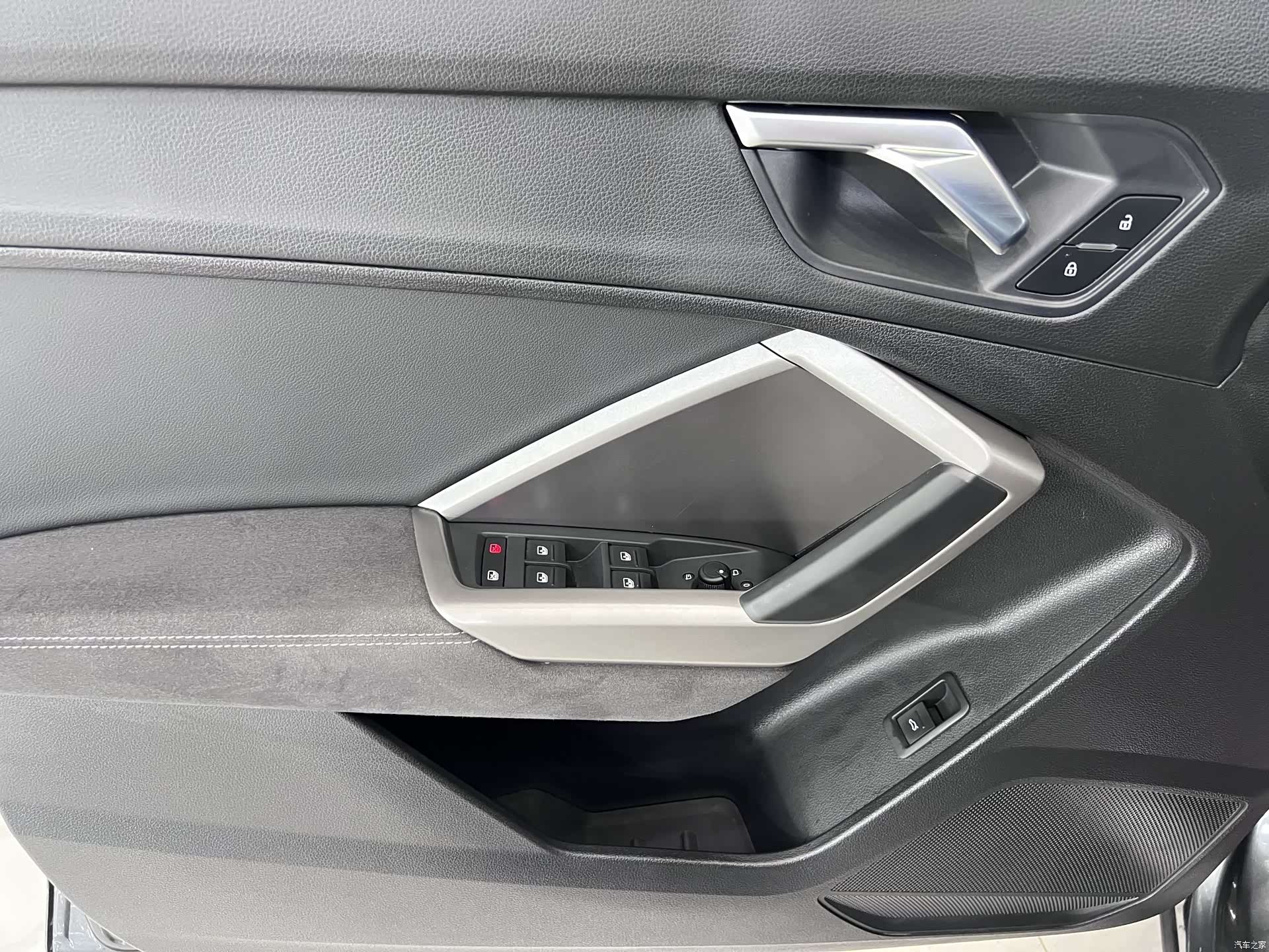 Audi Q3, 2022 8