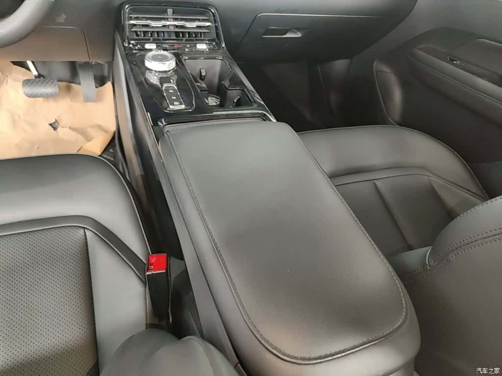 Wuling Starlight, 2024 14