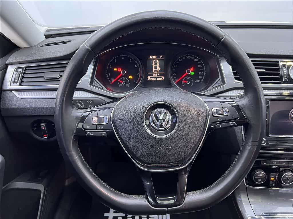 Volkswagen Passat, 2017 15