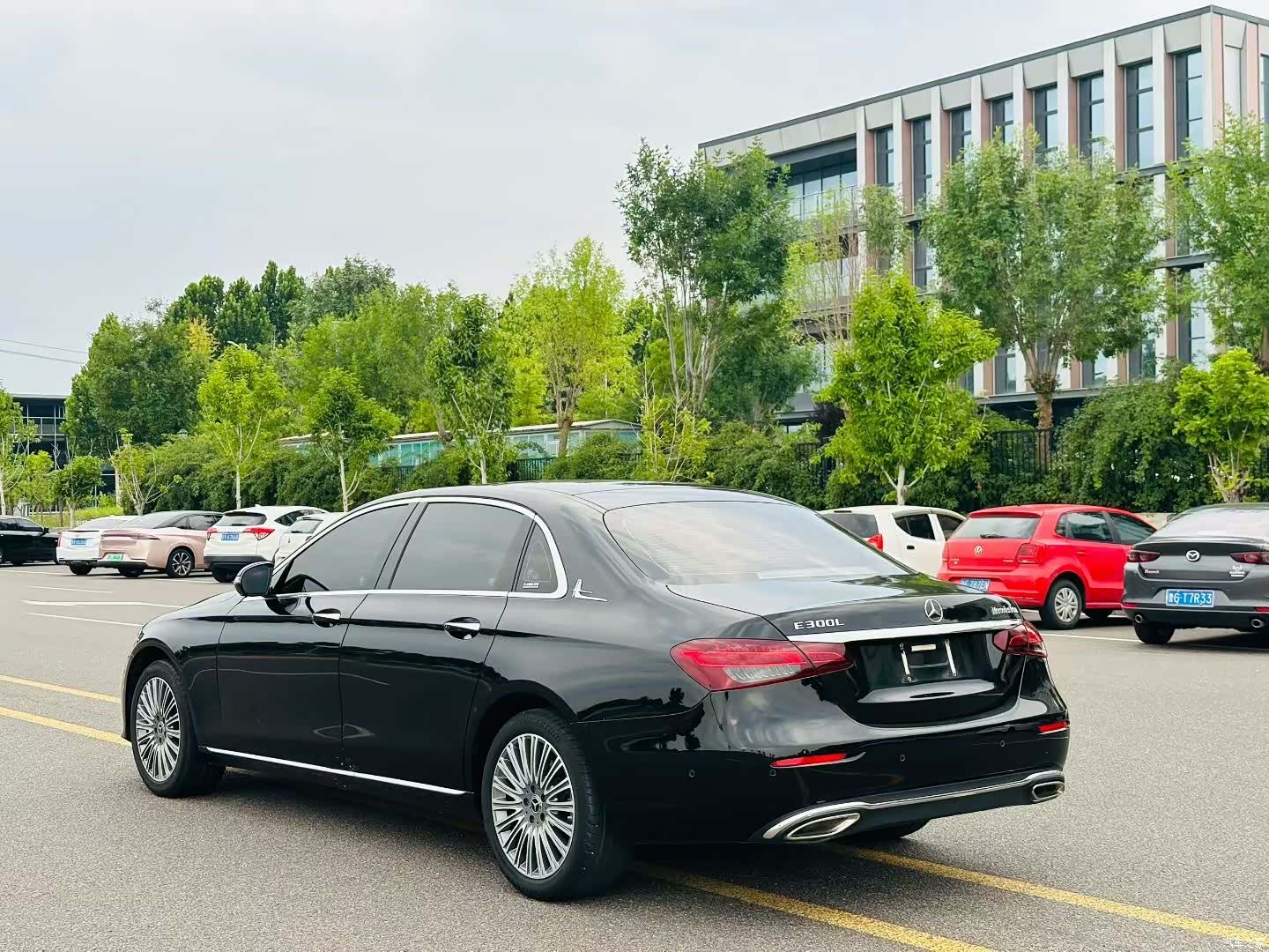 Mercedes-Benz E-Class, 2021 3