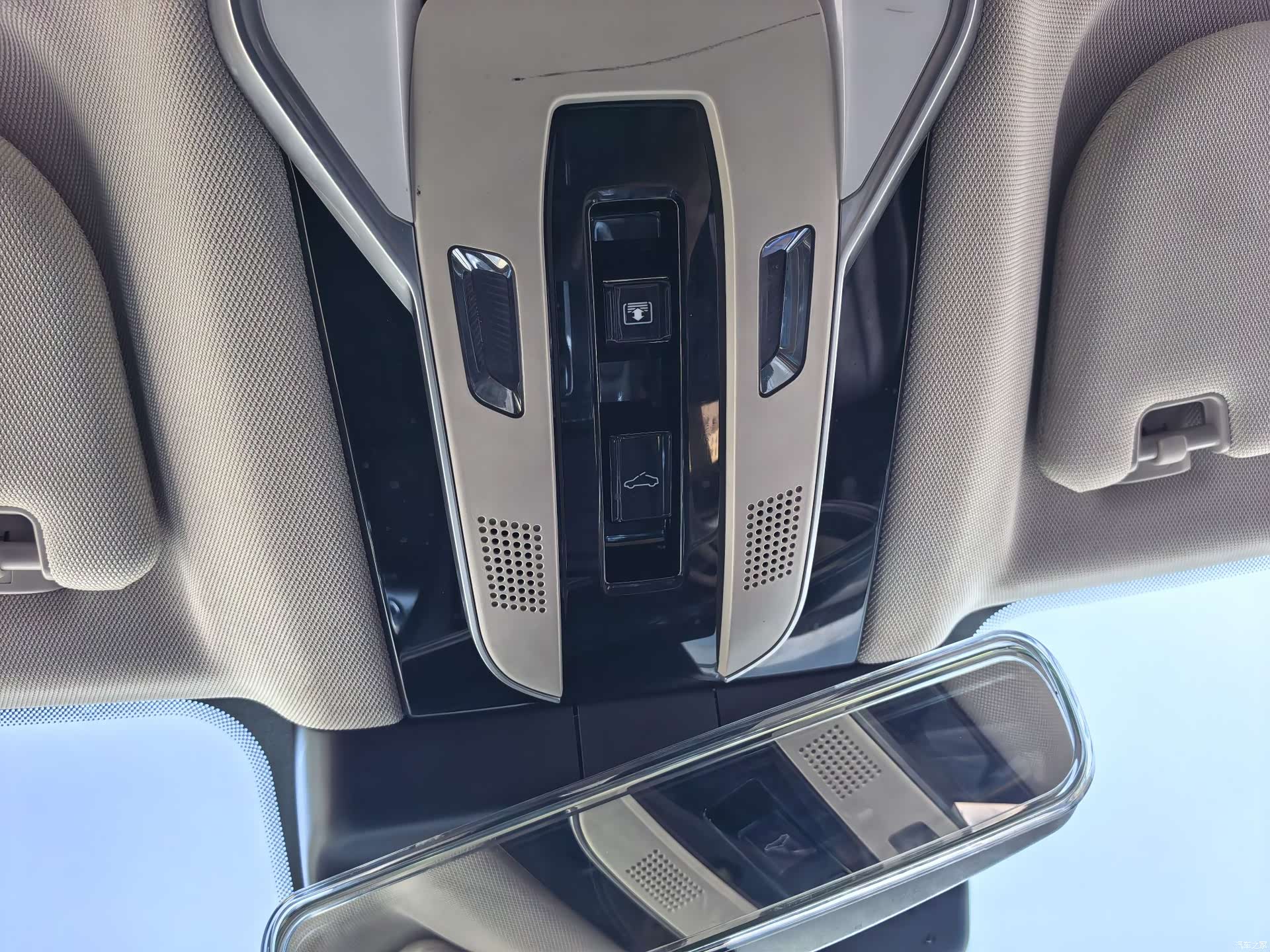 Hongqi H5, 2023 15