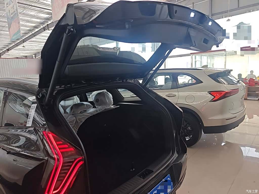 Geely Boyue, 2026 19