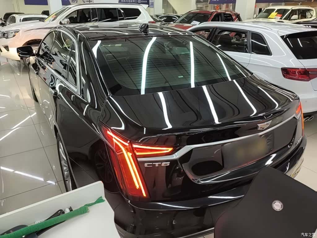 Cadillac CT6, 2020 все фото