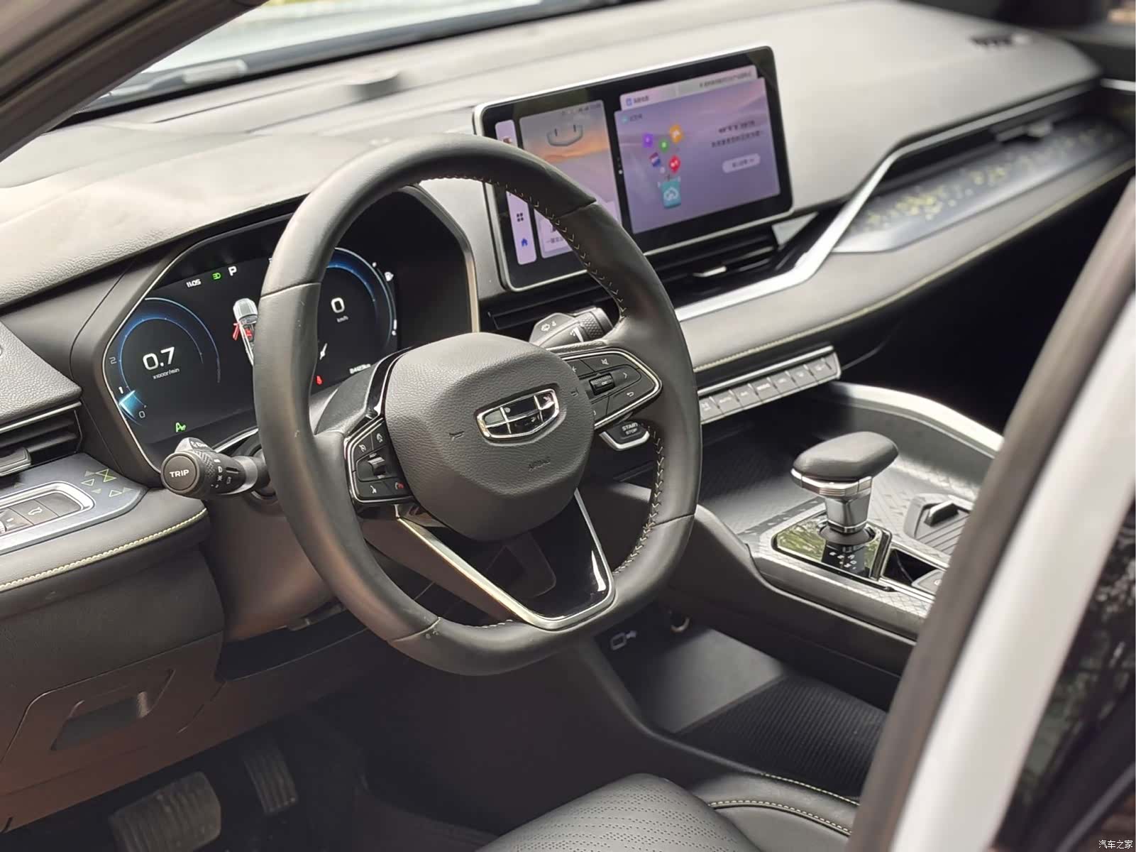 Geely Preface, 2024 18