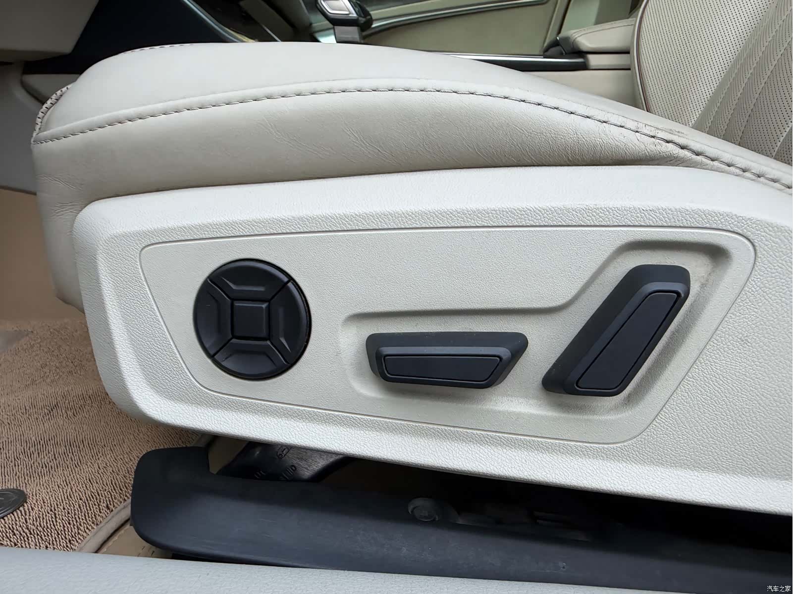 Audi A6L, 2019 16