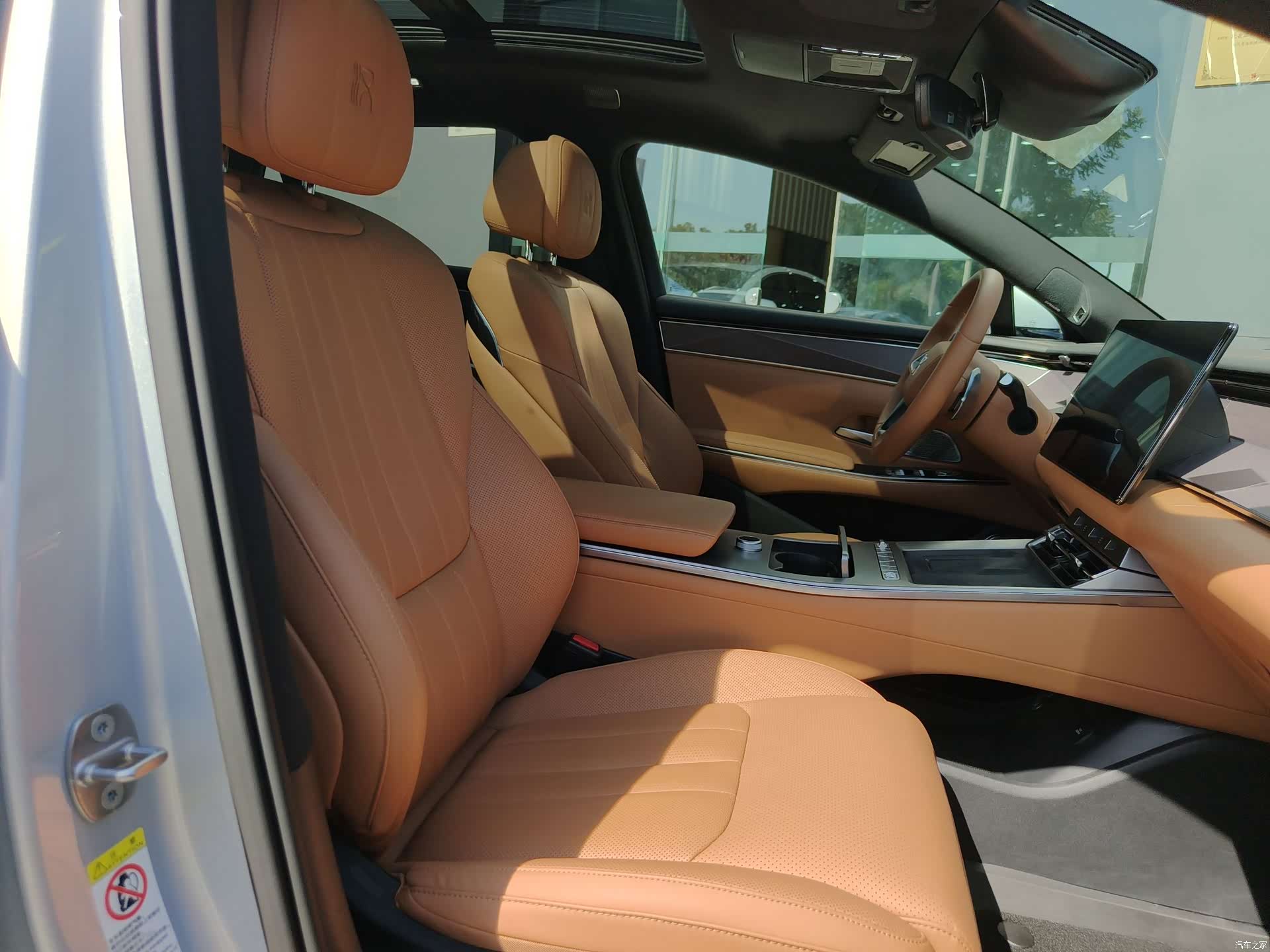 BYD Han, 2025 17