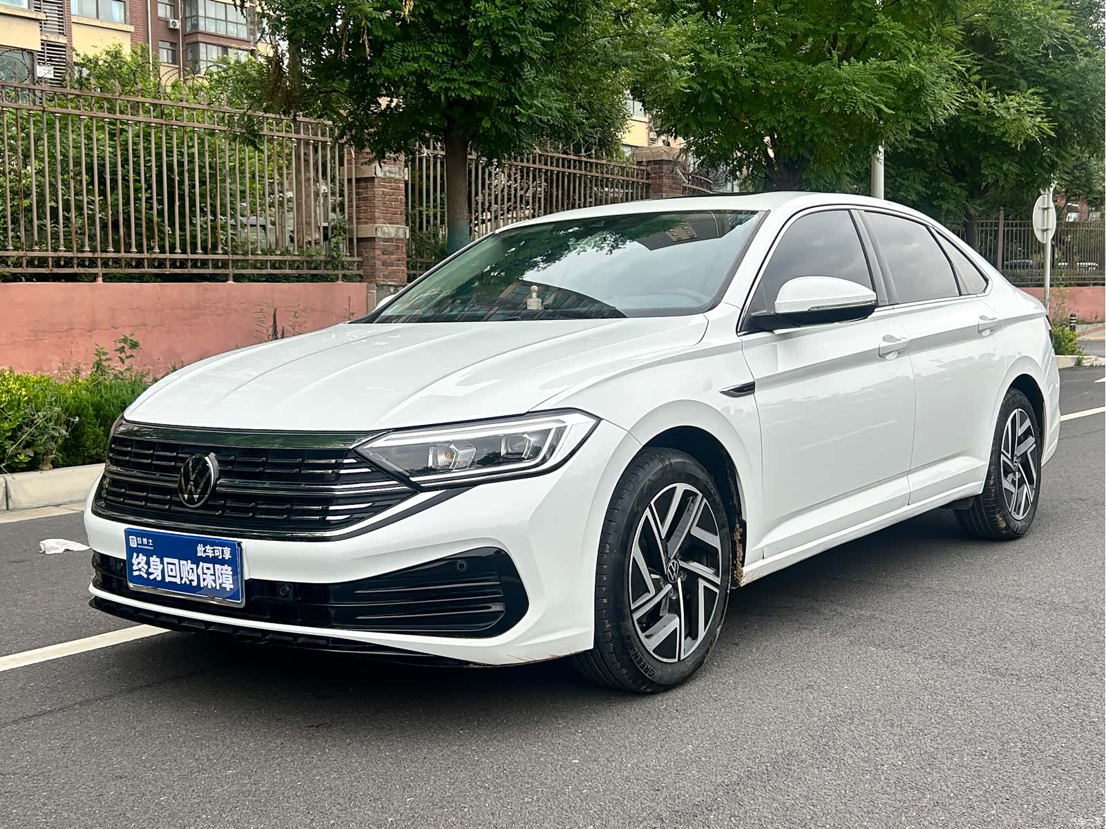 Volkswagen Sagitar, 2023 1