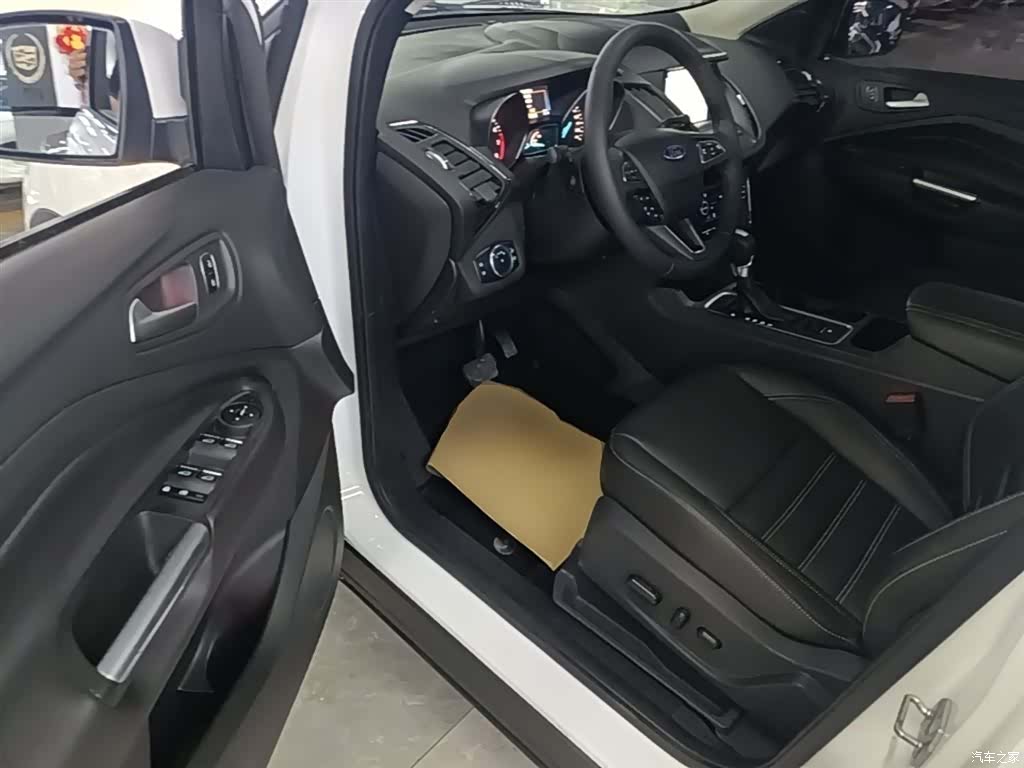 Ford Kuga, 2017 16