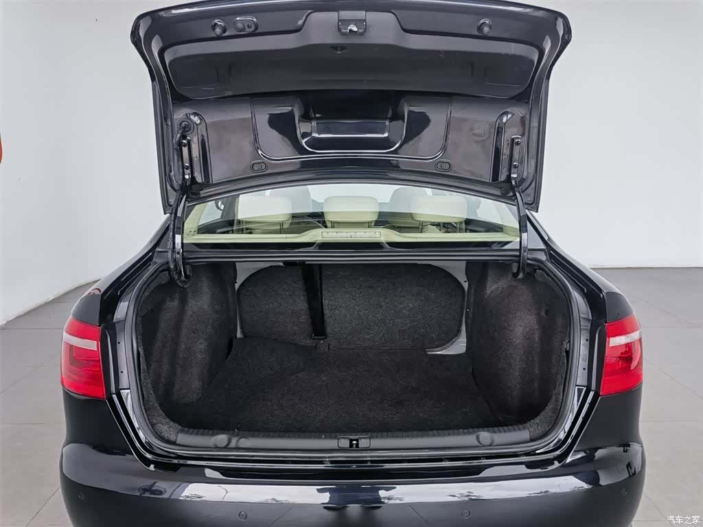 Volkswagen Lavida, 2013 16