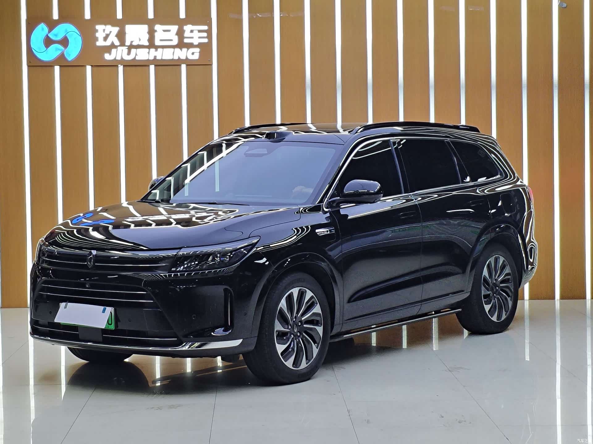 AITO M7, 2024 1