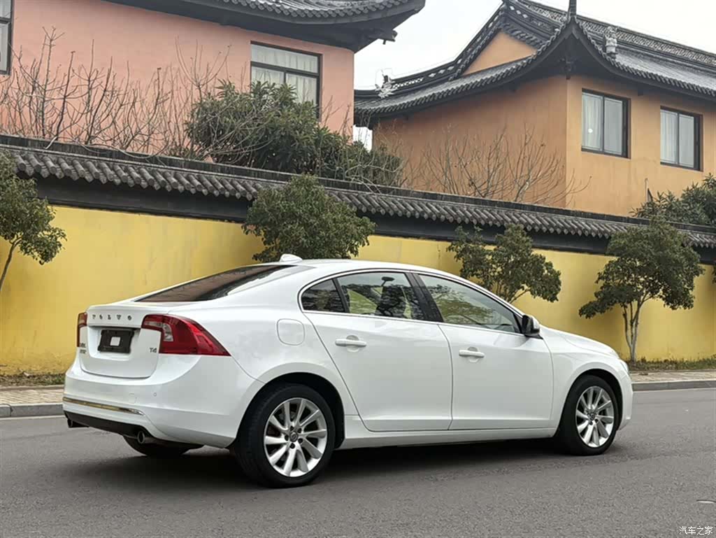 Volvo S60, 2017 10