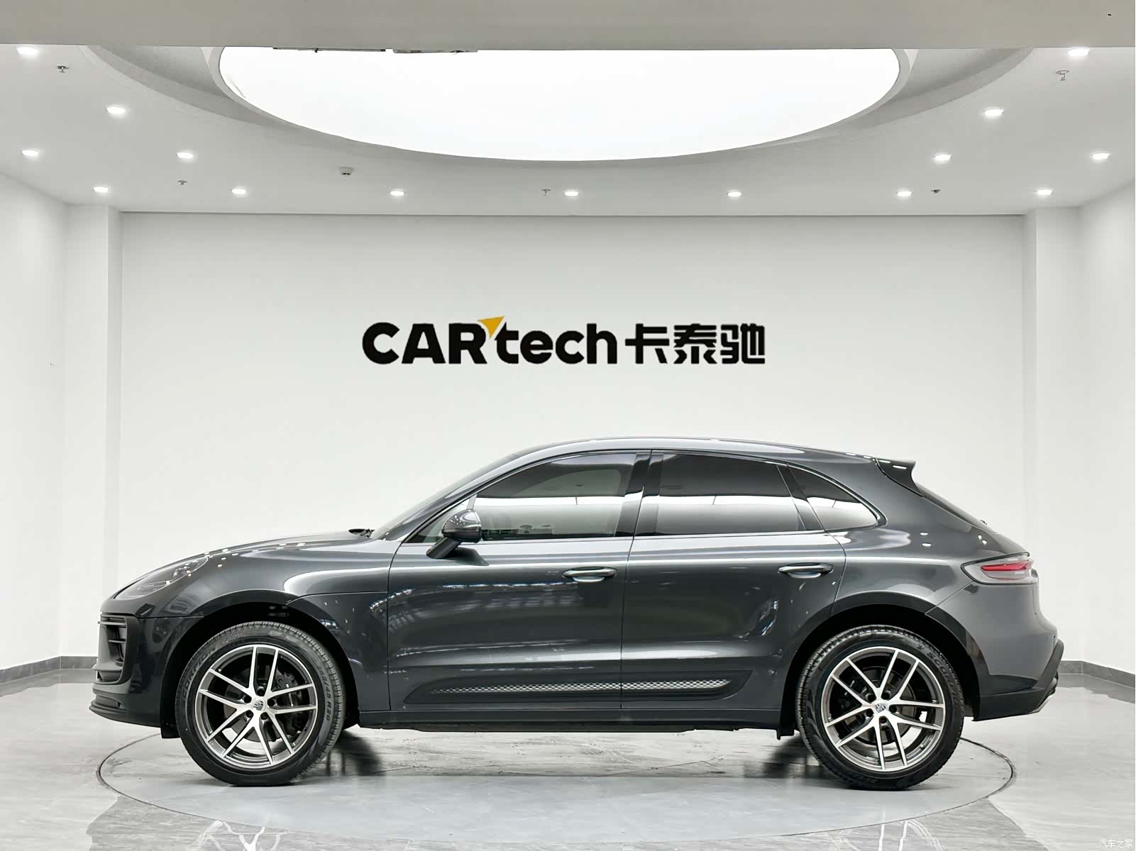 Porsche Macan, 2022 все фото