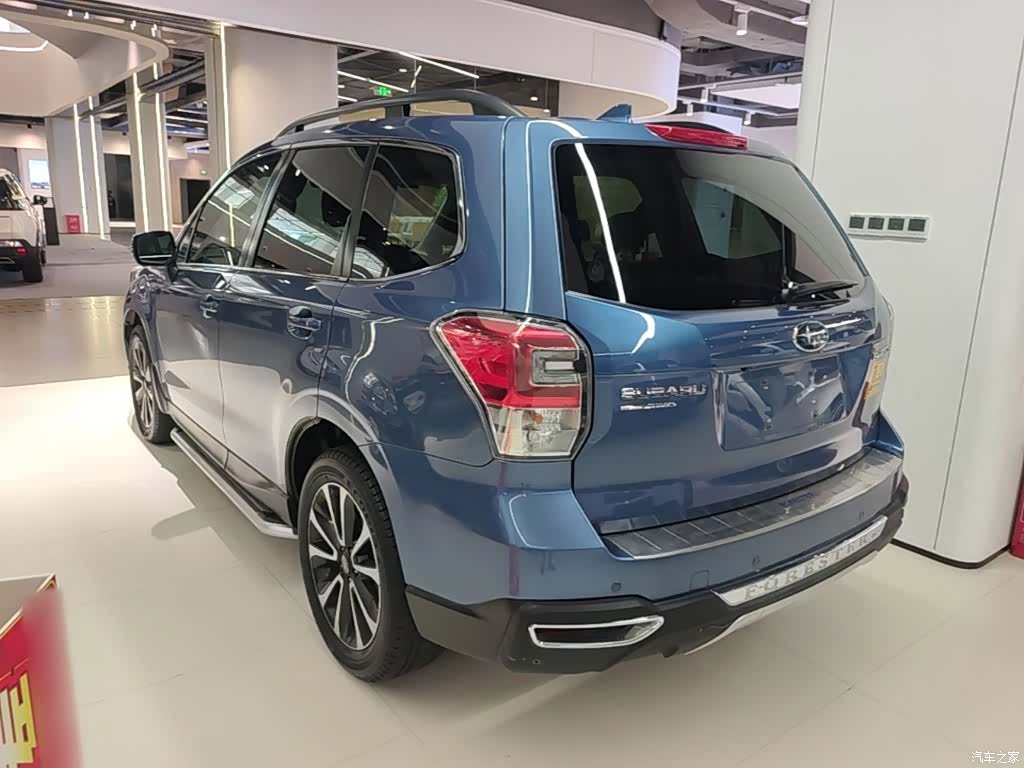 Subaru Forester, 2018 все фото