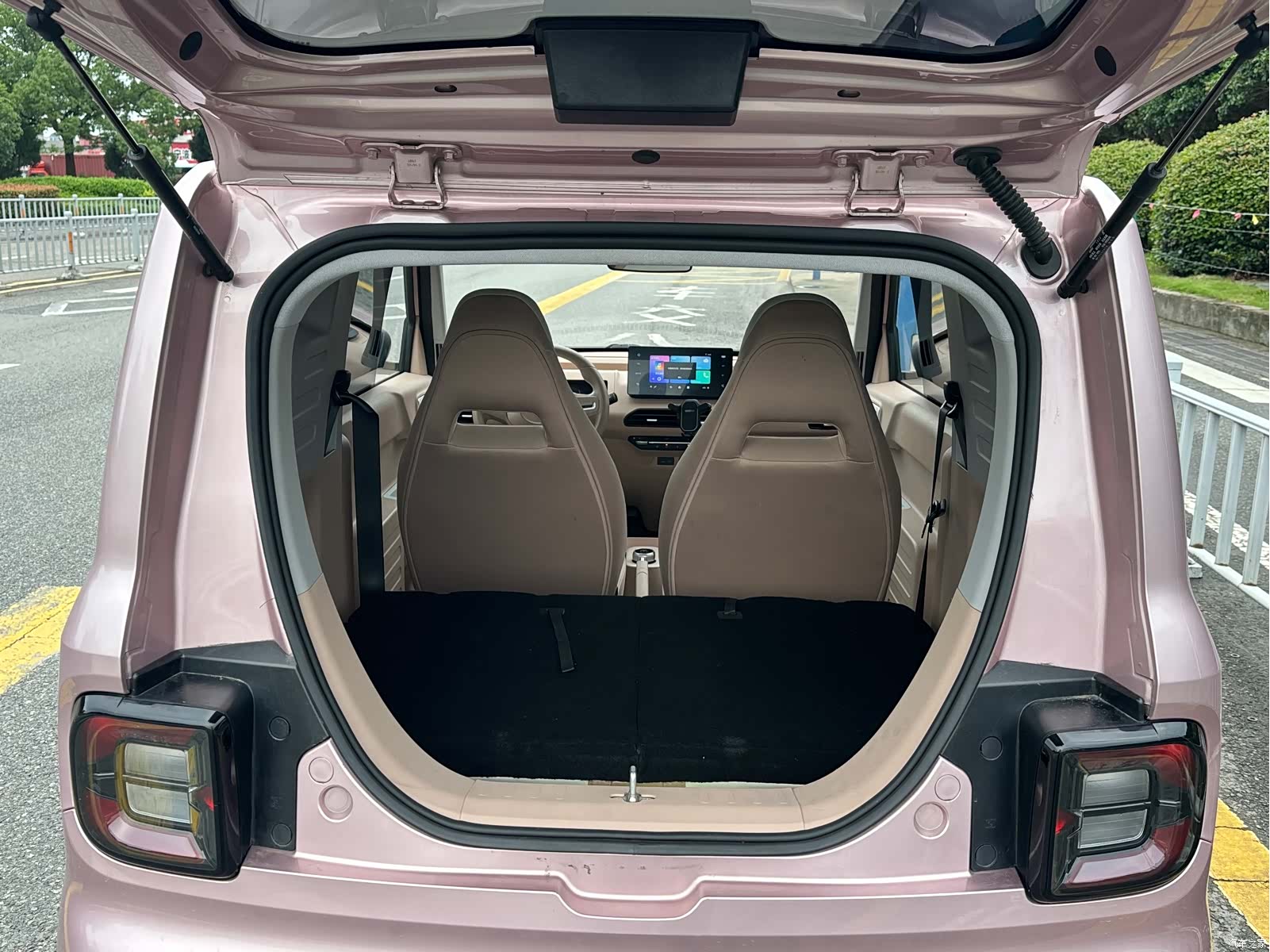 Geely Panda, 2023 14