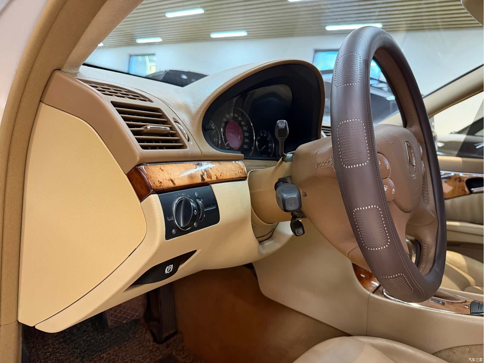 Mercedes-Benz E-Class, 2008 10