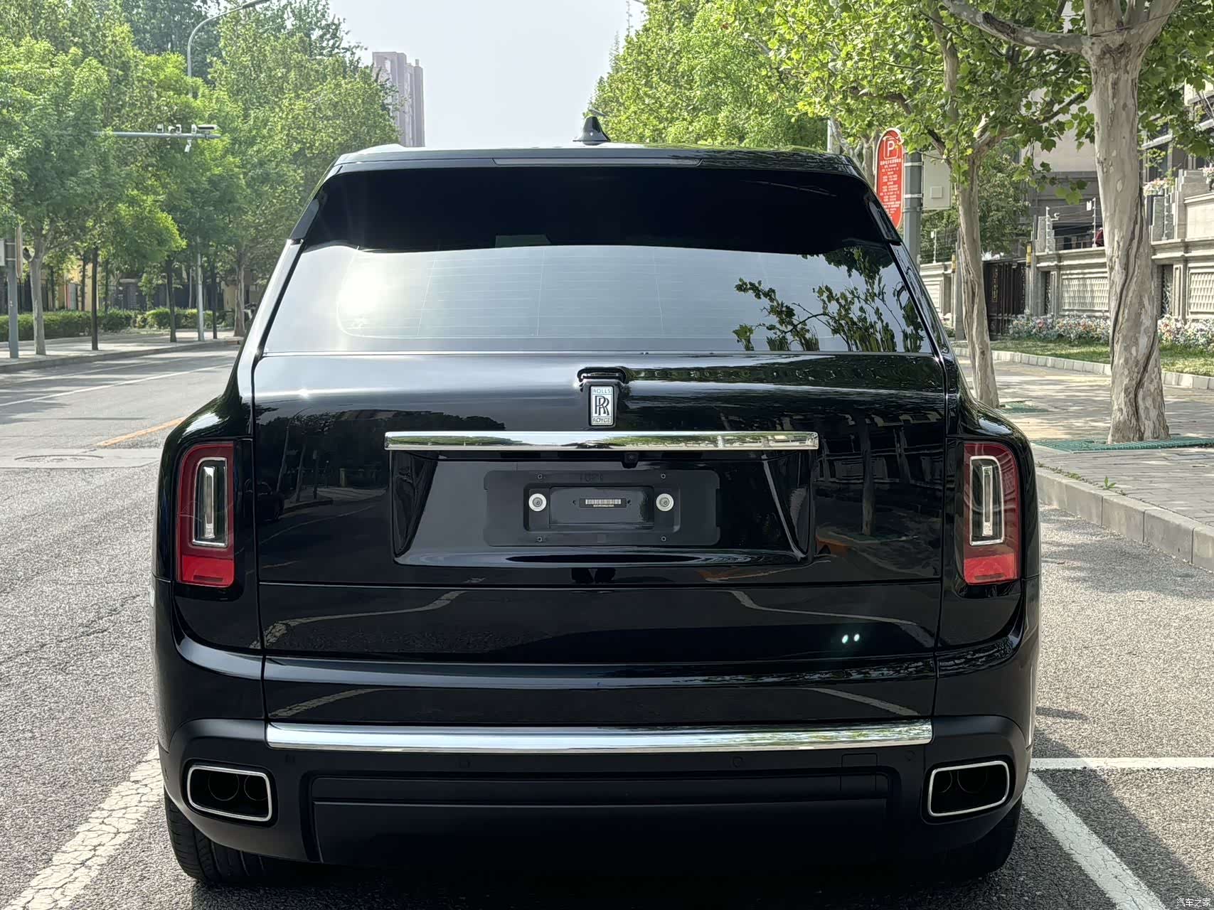 Rolls-Royce Cullinan, 2023 все фото