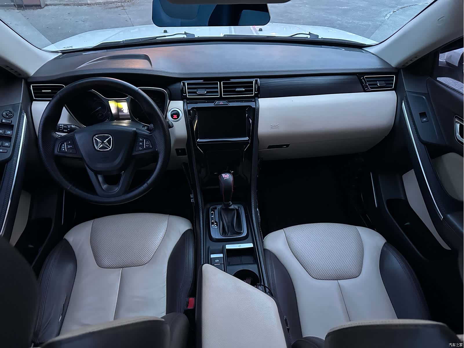 JMC S330, 2016 8
