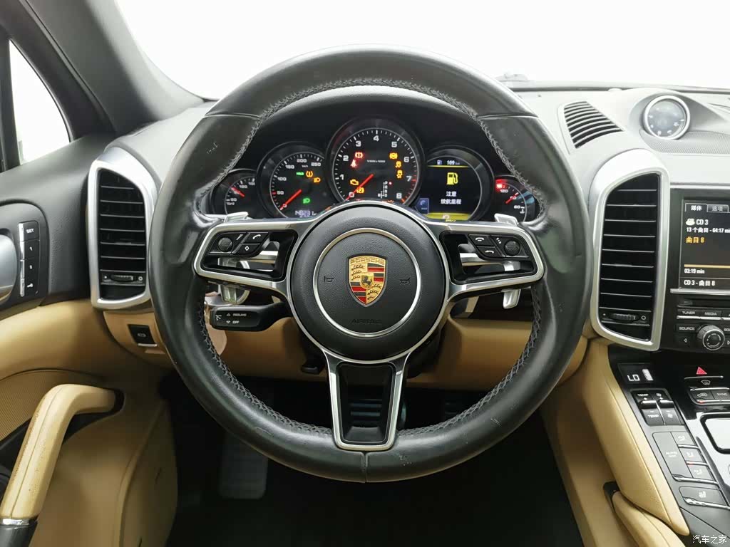 Porsche Cayenne, 2015 11