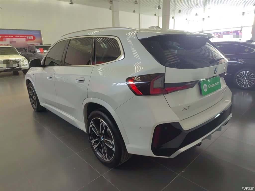 BMW X1, 2025 все фото
