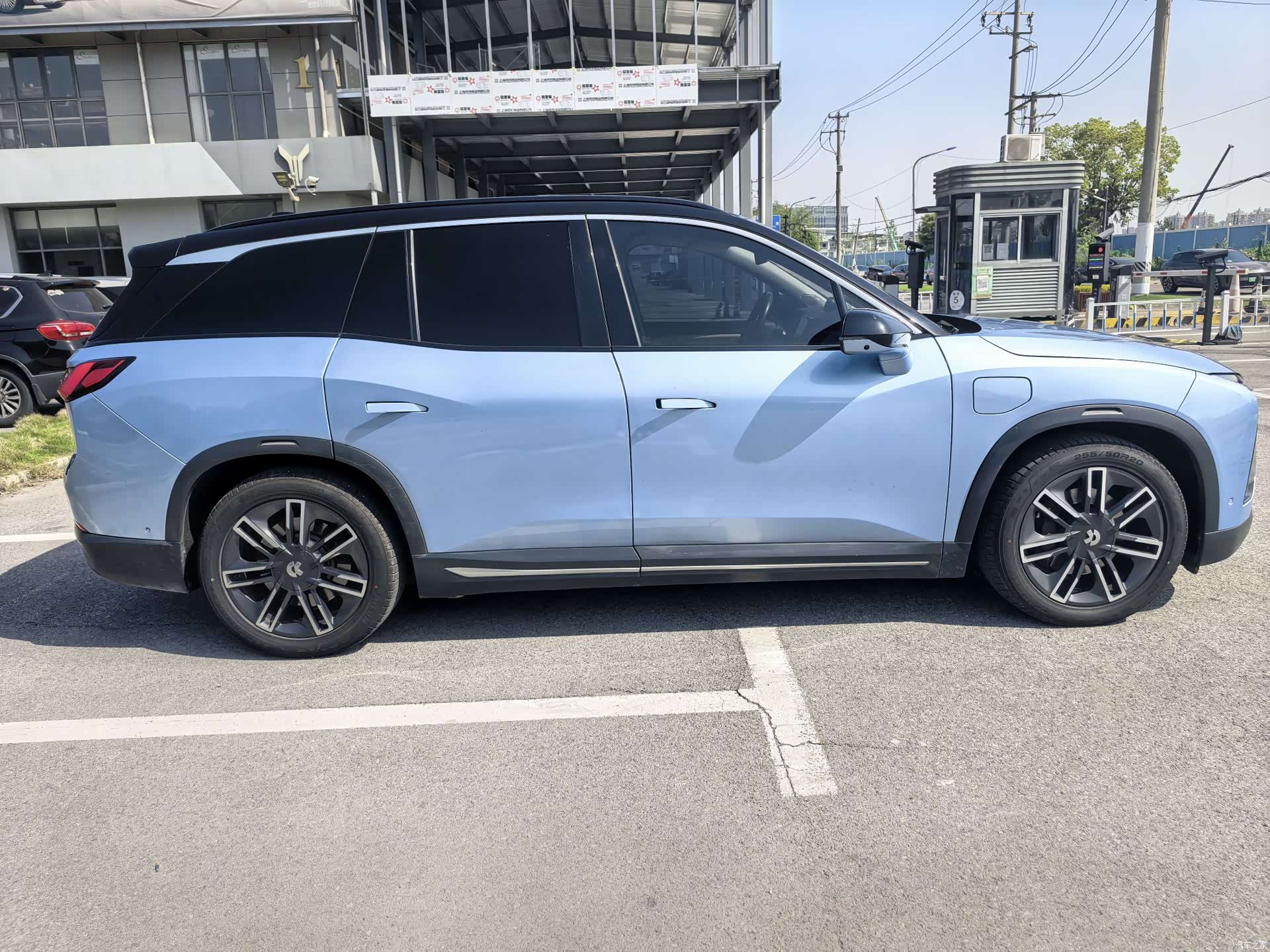 NIO ES8, 2019 4