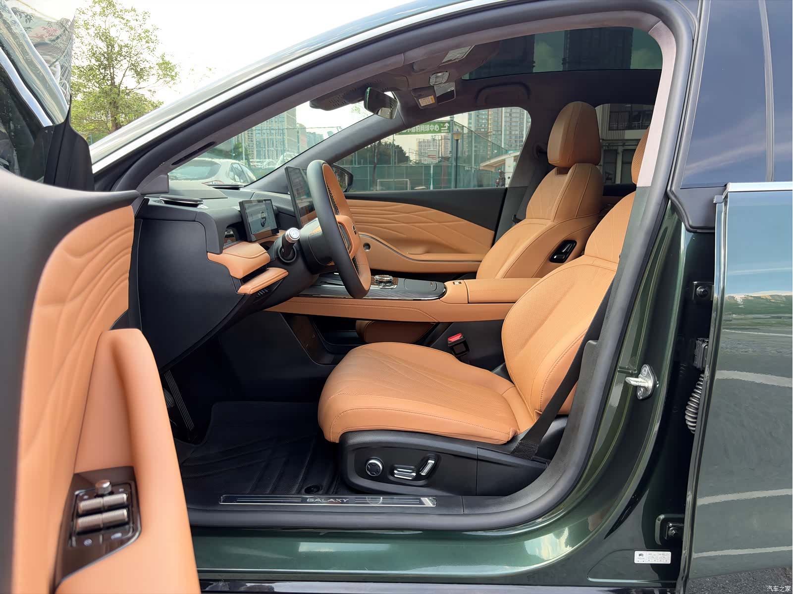 Geely 8, 2025 9