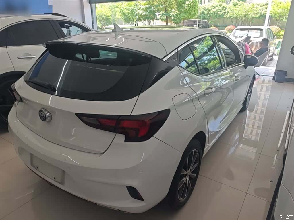 Buick Verano, 2017 7