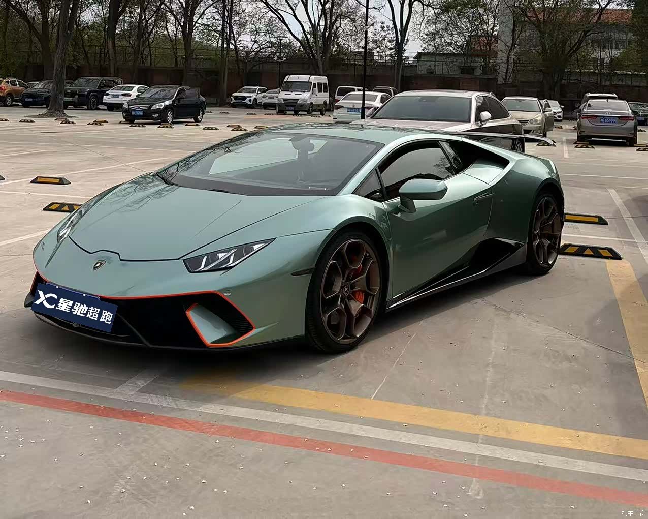Lamborghini Huracán, 2018 все фото