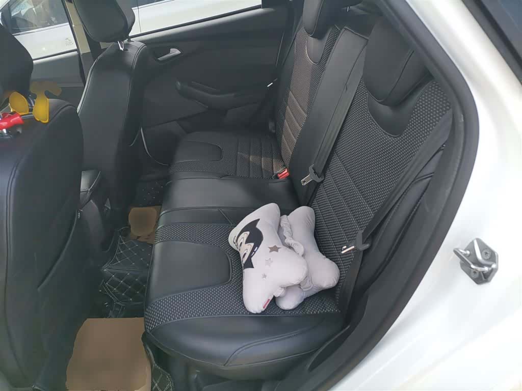 Ford Focus, 2017 13