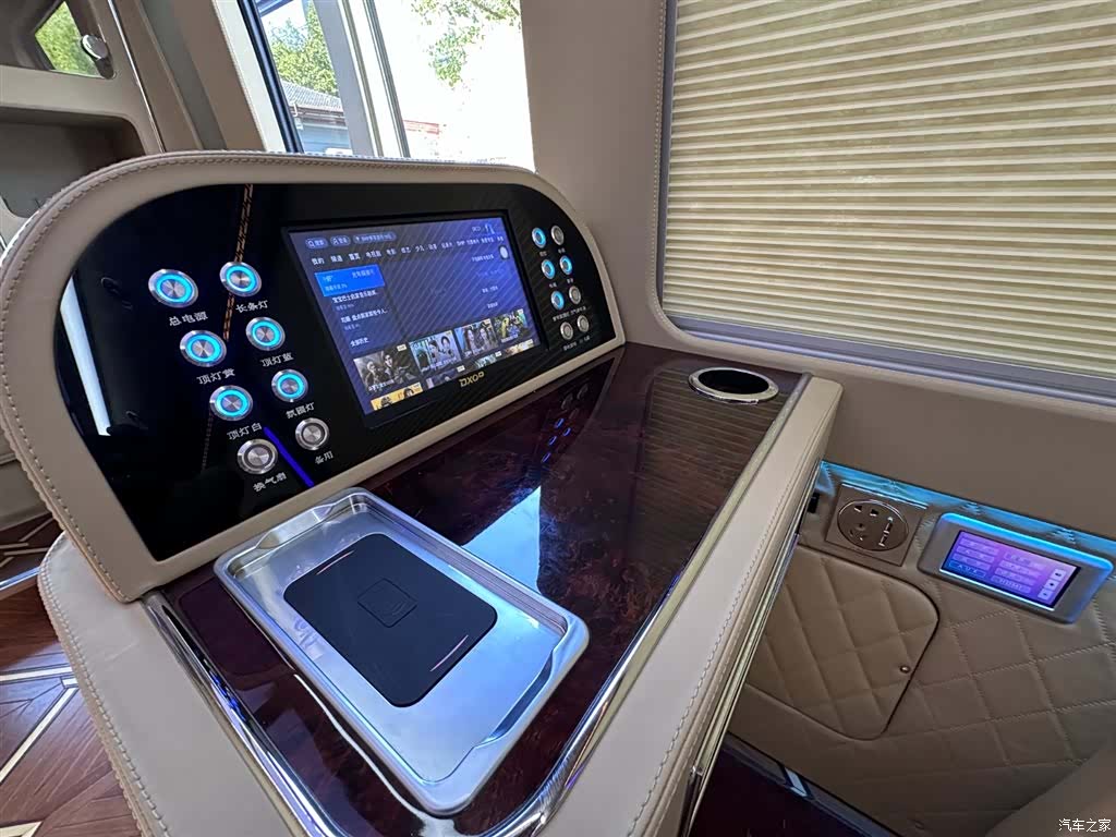 Toyota Coaster, 2025 11