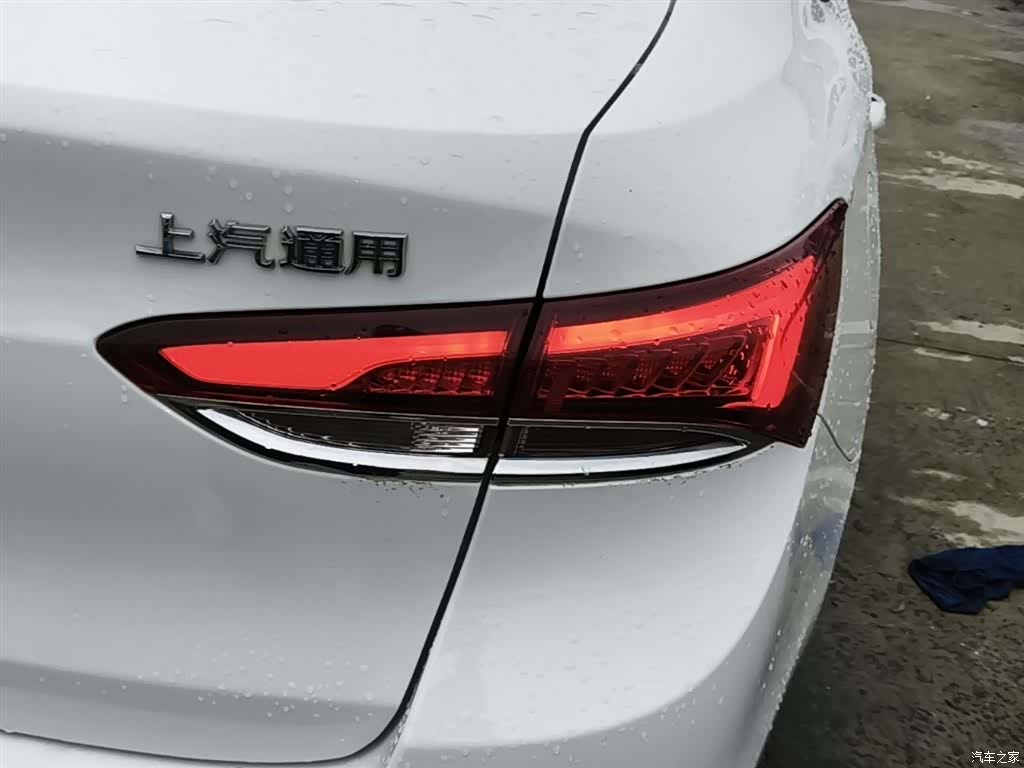 Buick V, 2019 24