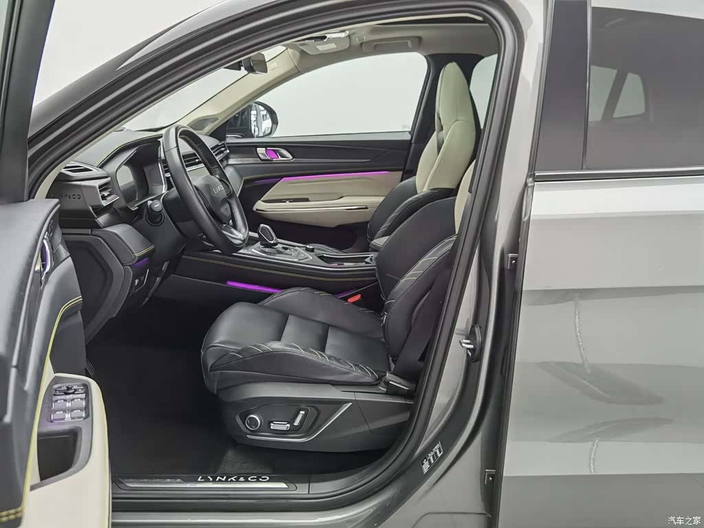 Lynk & Co 02, 2020 10